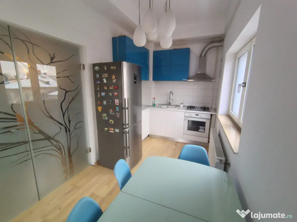 Apartament 3 camere decomandat, 90mp, Centru 