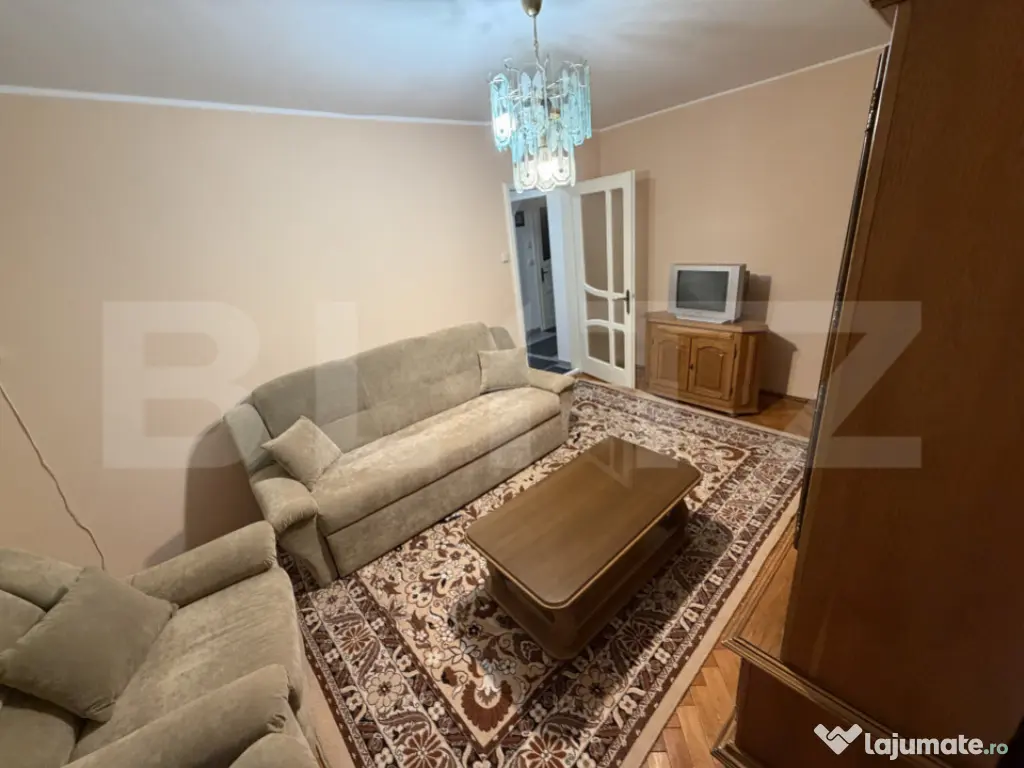 Apartament 3 camere decomandat, 70 mp, zona Cetate 