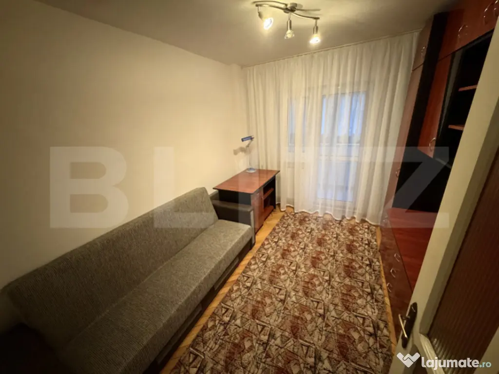 Apartament 3 camere decomandat, 70 mp, zona Cetate 