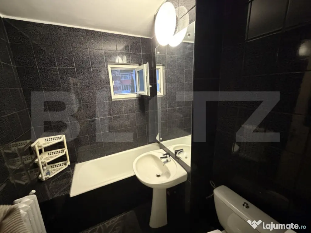 Apartament 3 camere decomandat, 70 mp, zona Cetate 