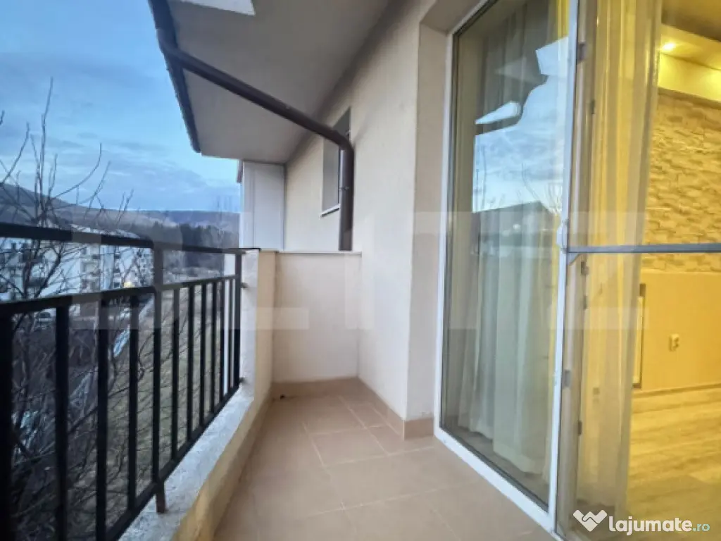 Apartament 3 camere, 60mp, 2 balcoane, etaj intermediar, Som 