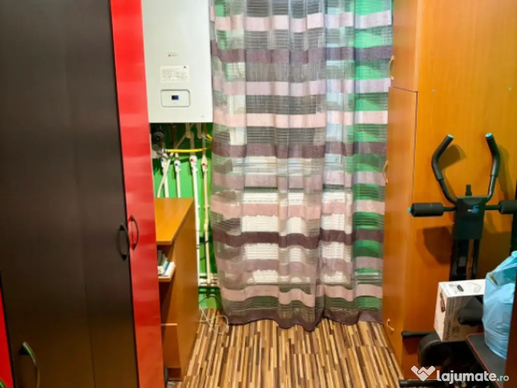 Apartament 3 camere, 60 mp, zona Piața Centrală