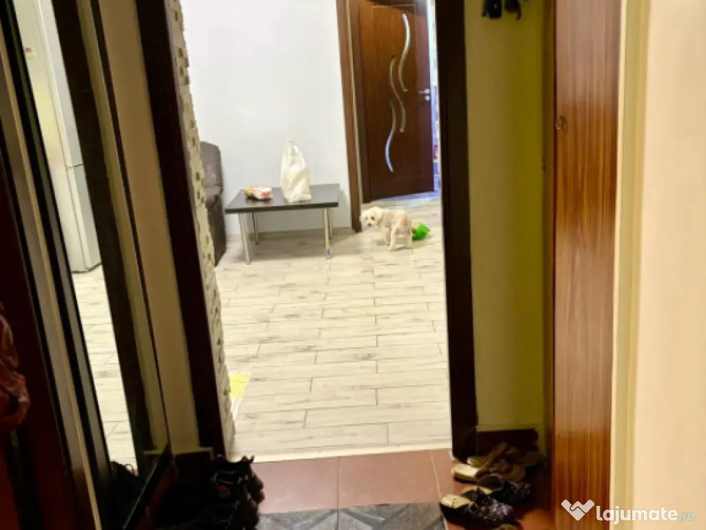 Apartament 3 camere, 60 mp, zona Piața Centrală