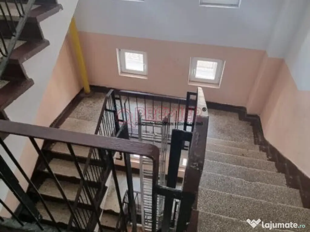 Garsoniera pe Aleea Moldovita - Sector 4 - Berceni