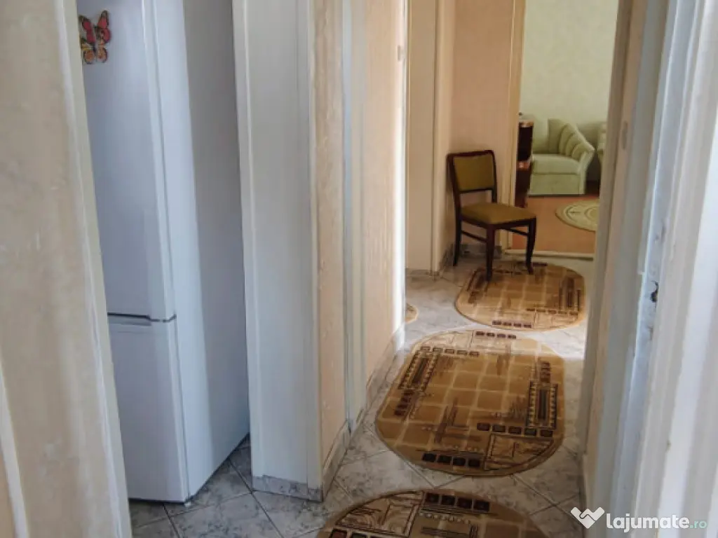 Apartament 3 camere, comfort 1 decomandat, zona Scolilor. Et