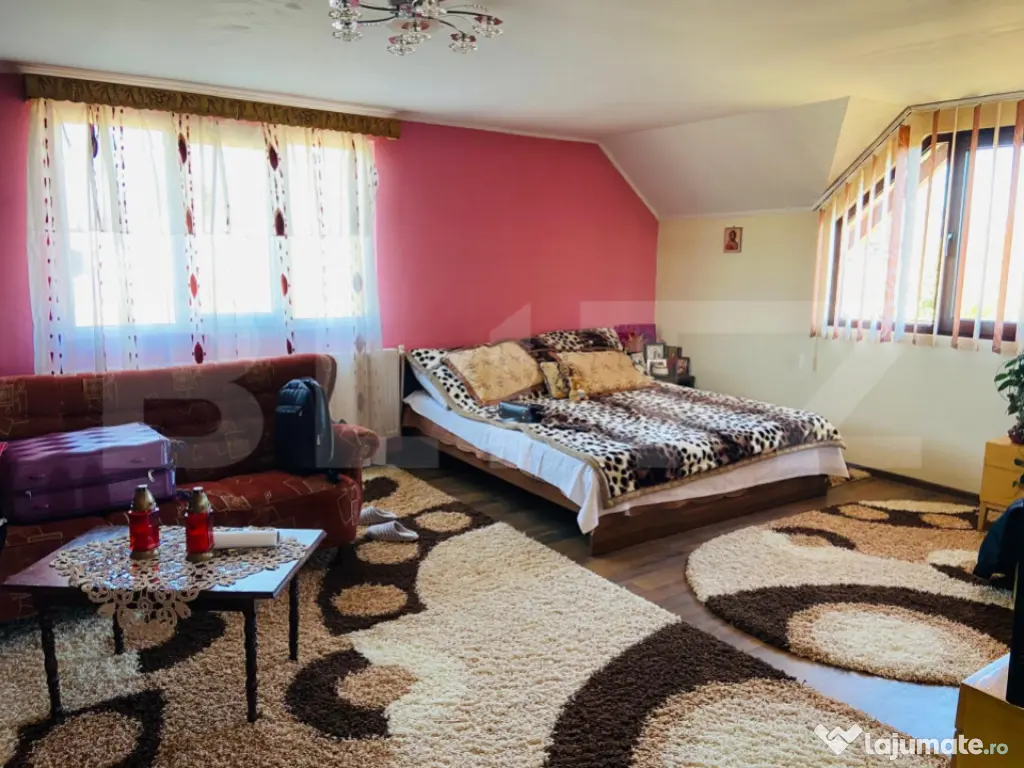 Vila Mitocu Dragomirnei, 286 mp utili, 6 camere, 25 ari tere 