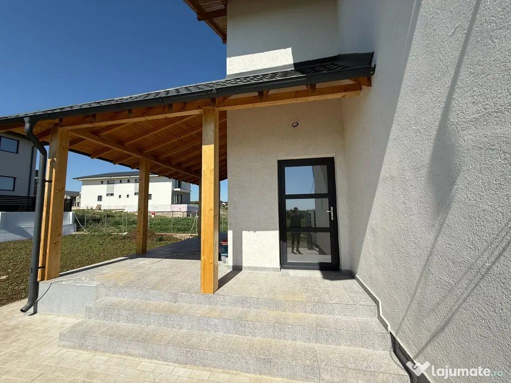 Casă 5 camere - Păuleștii Noi (zona Spitalului Mediurg) 