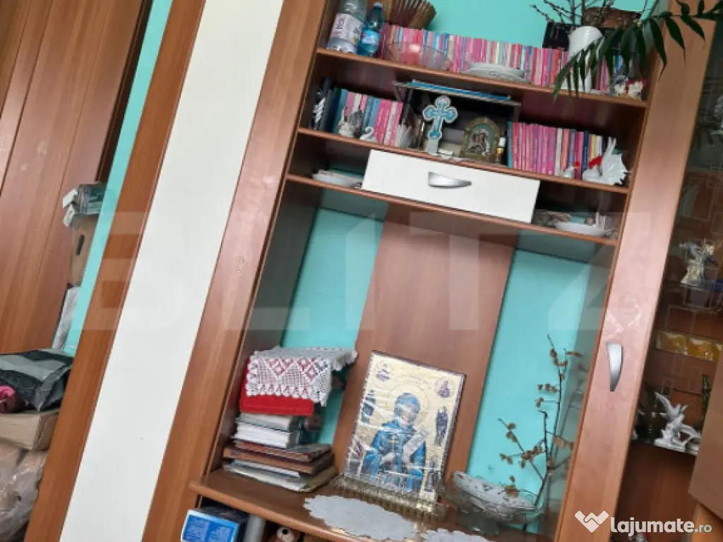 Apartament 3 camere de închiriat, 56 mp, Campeni