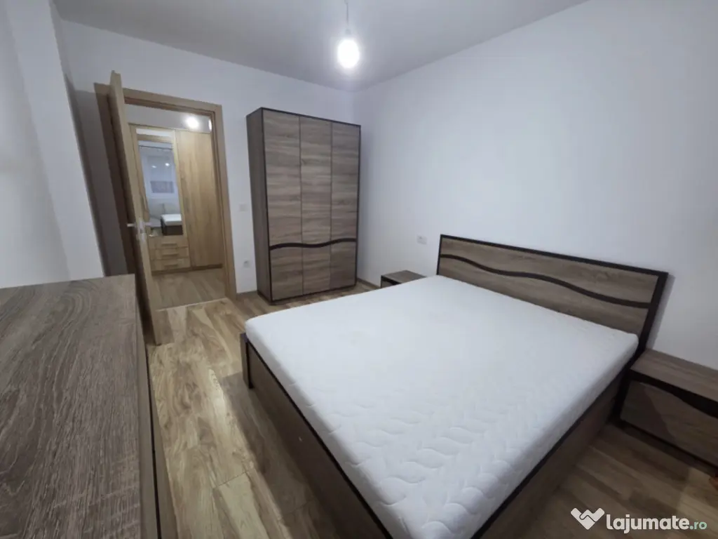 Apartament cu 2 camere decomandat, cu loc de parcare, pet fr