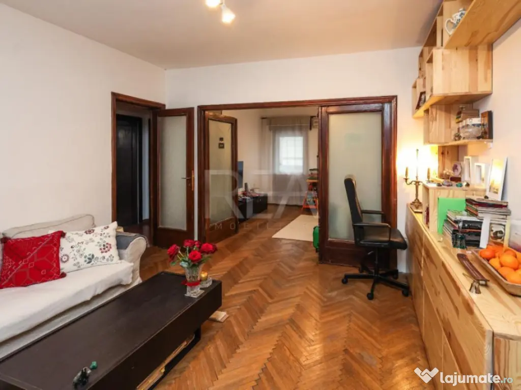 Apartament 3 camere, zona Dacia 