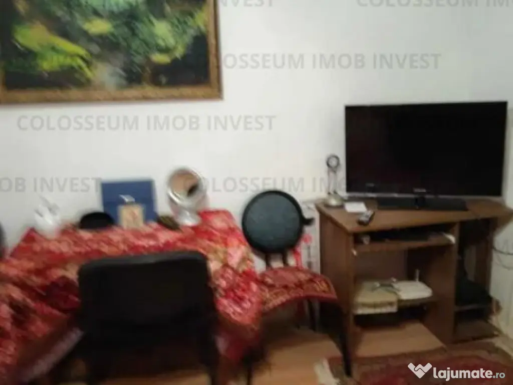 Apartament 3 camere, decomandat - zona Centrul Istoric 