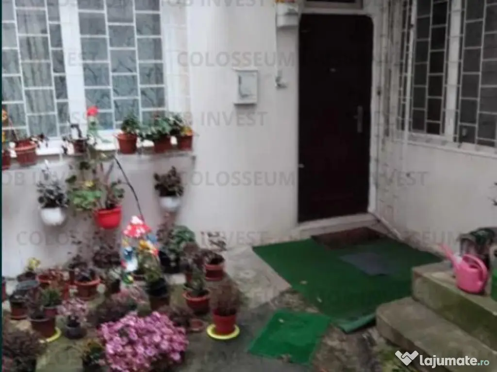 Apartament 3 camere, decomandat - zona Centrul Istoric 