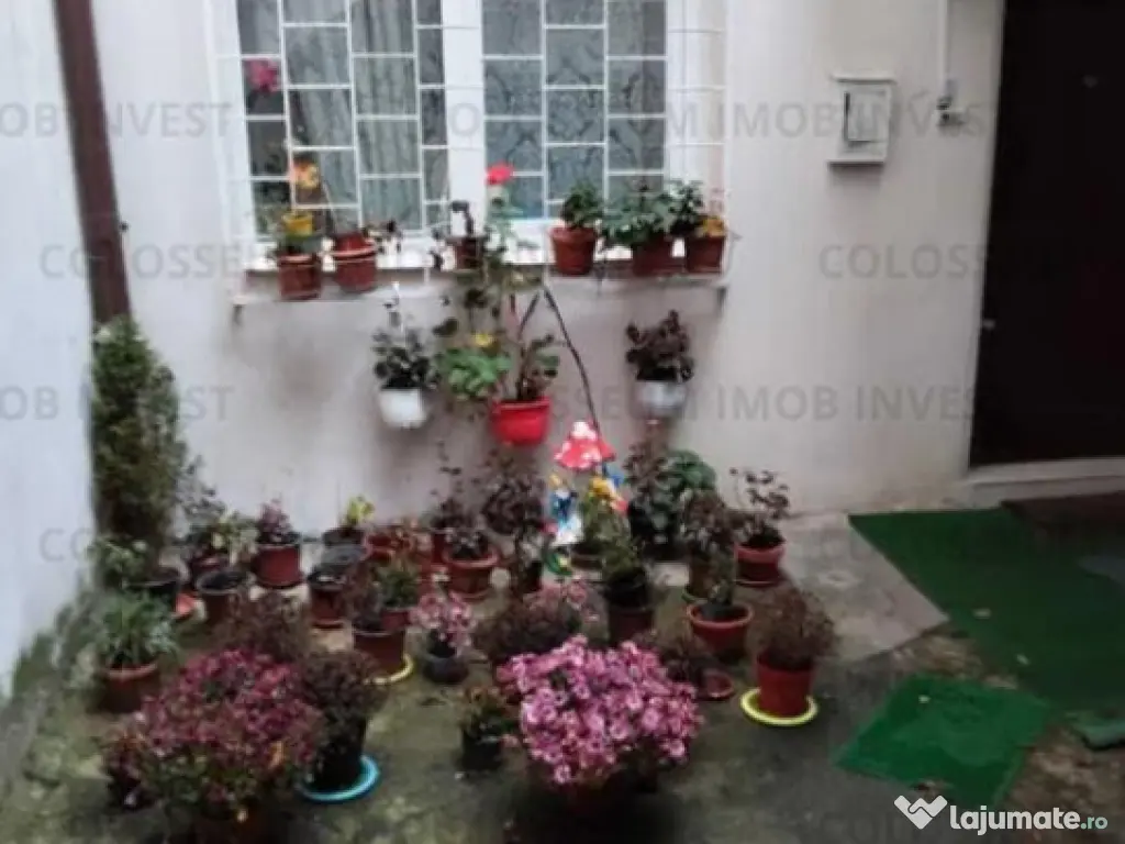 Apartament 3 camere, decomandat - zona Centrul Istoric 