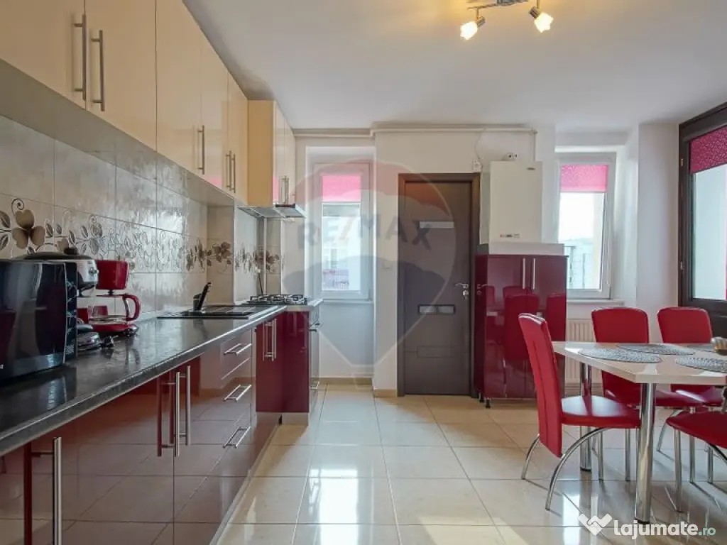 Comision zero! Apartament cu 3 camere, Grivitei, vedere p... 