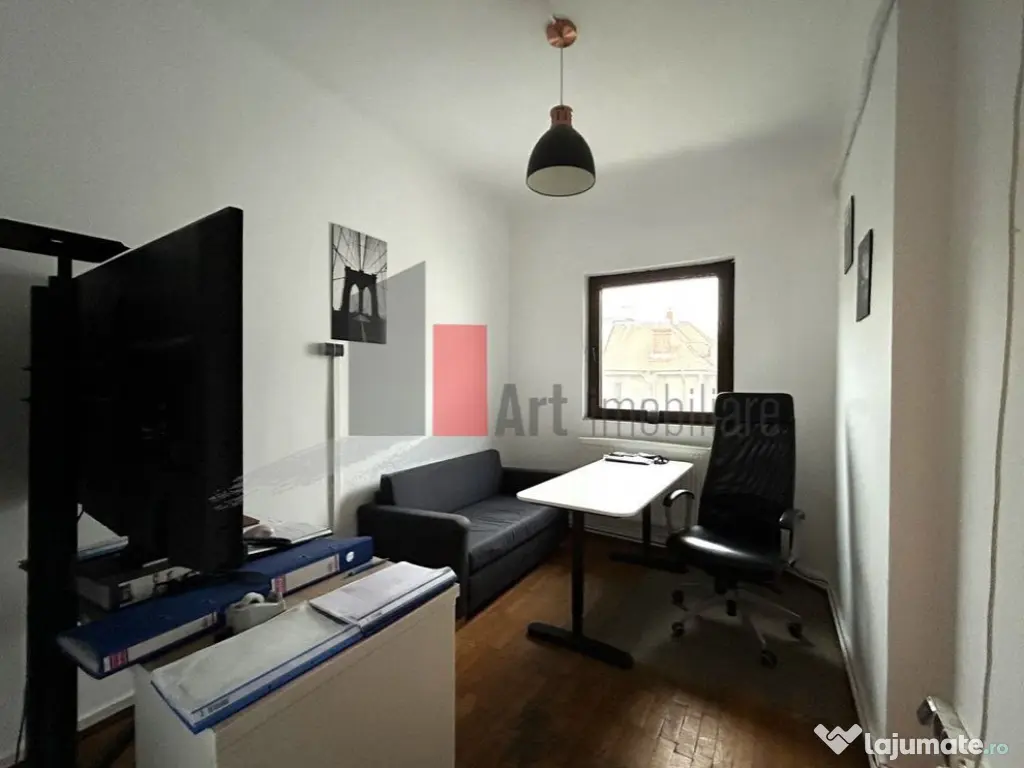 Apartament in vila cu curte si parcare - Barbu Delavrance...