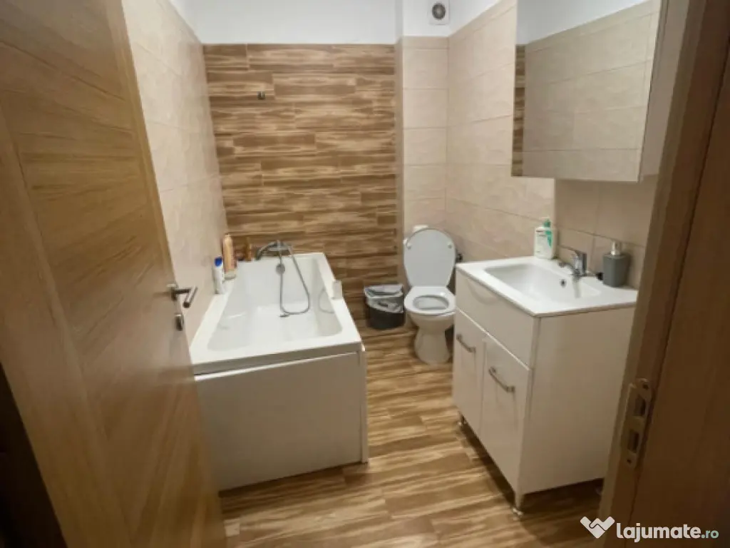 Apartament 2 camere, 59 mp, zona Rovine 