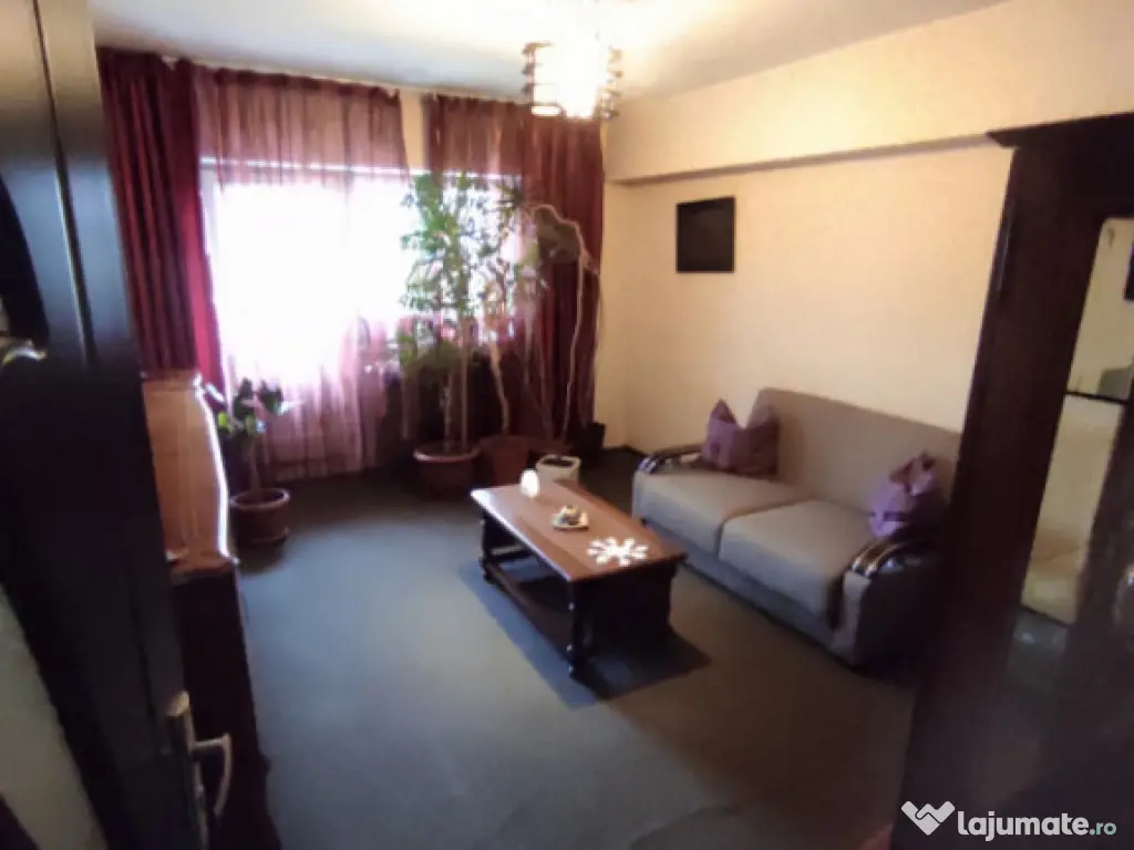 Apartament 2 camere, 57 mp, zona Craiovita Noua 