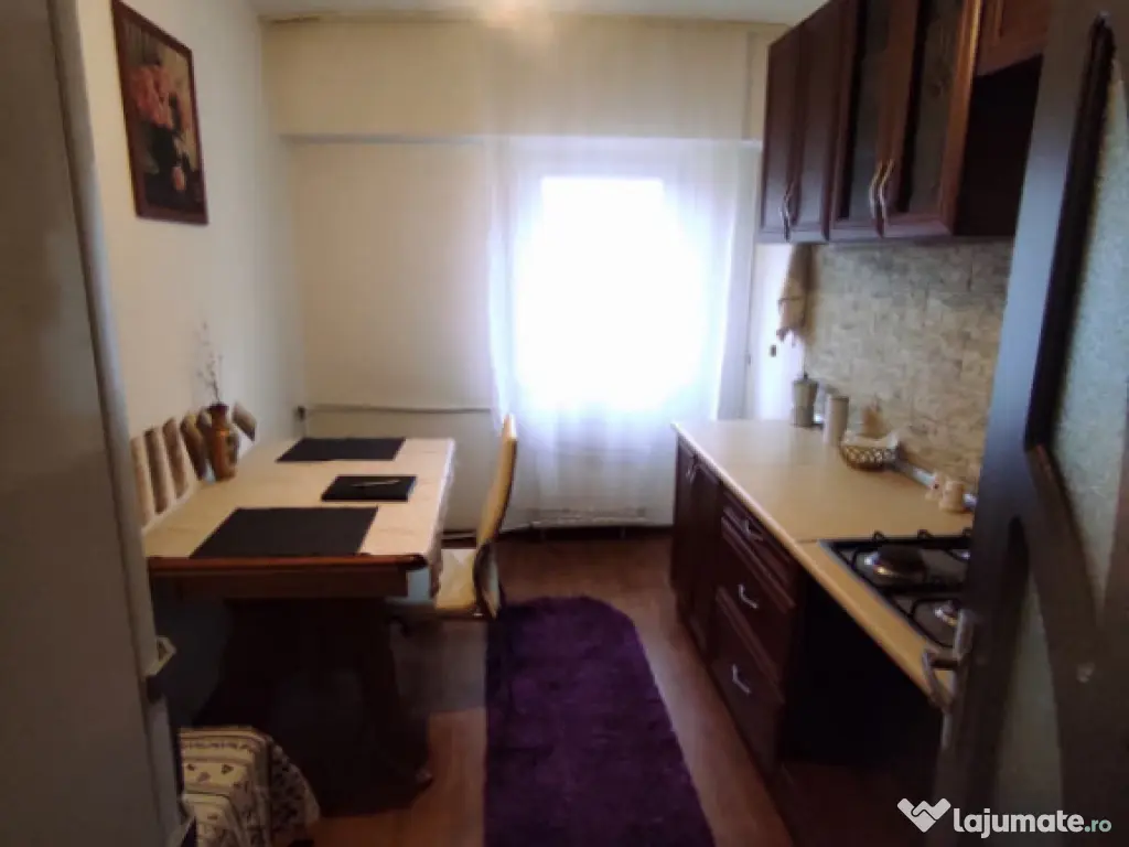 Apartament 2 camere, 57 mp, zona Craiovita Noua 