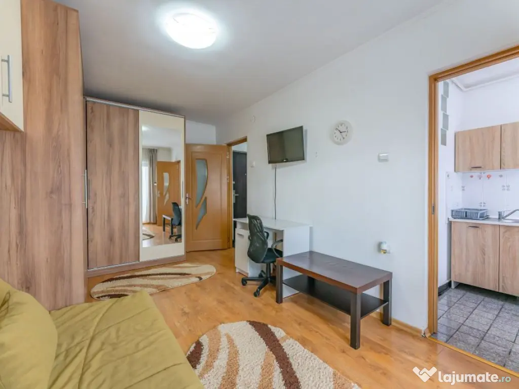 Garsoniera mobilata cu loc de parcare