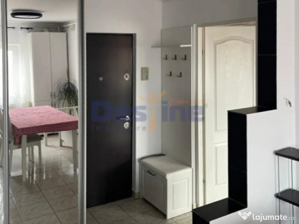 Zona Feidorf – Apartament 2 camere, decomandat 