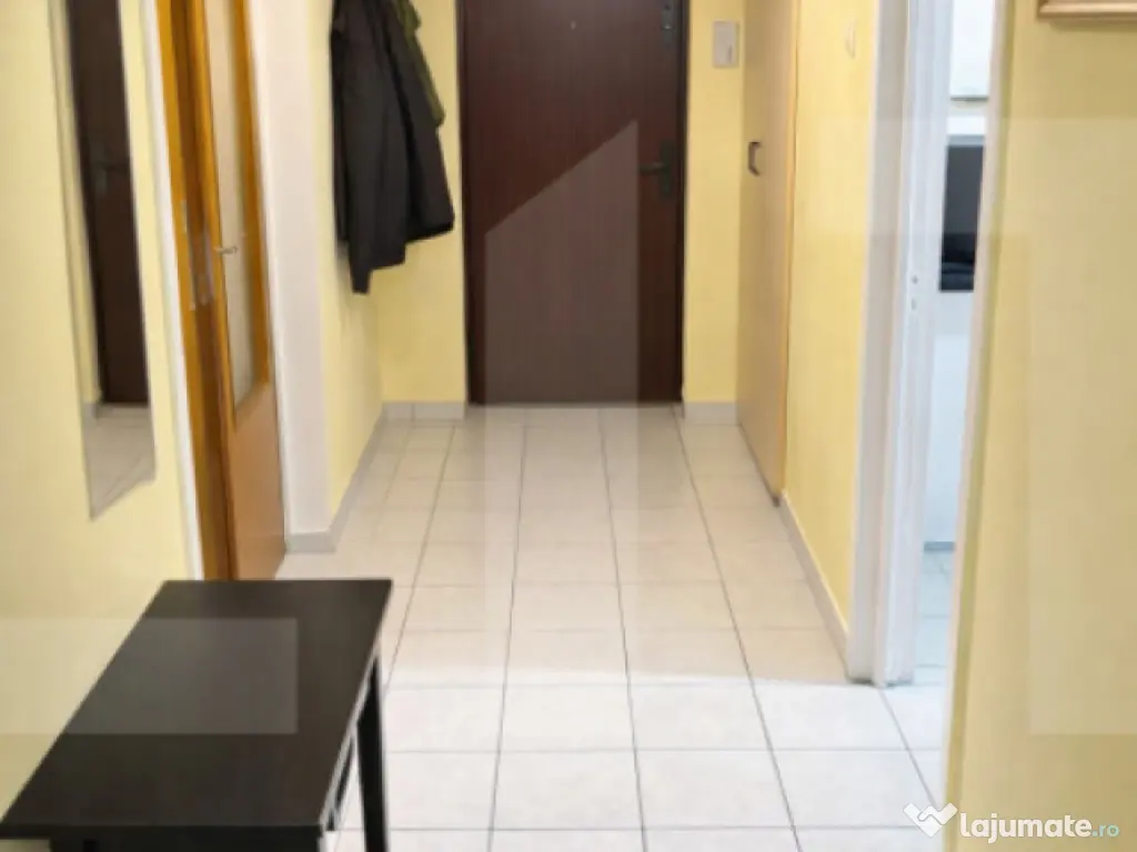 Apartament 5 camere, 95 mp, zona Aurel Vlaicu