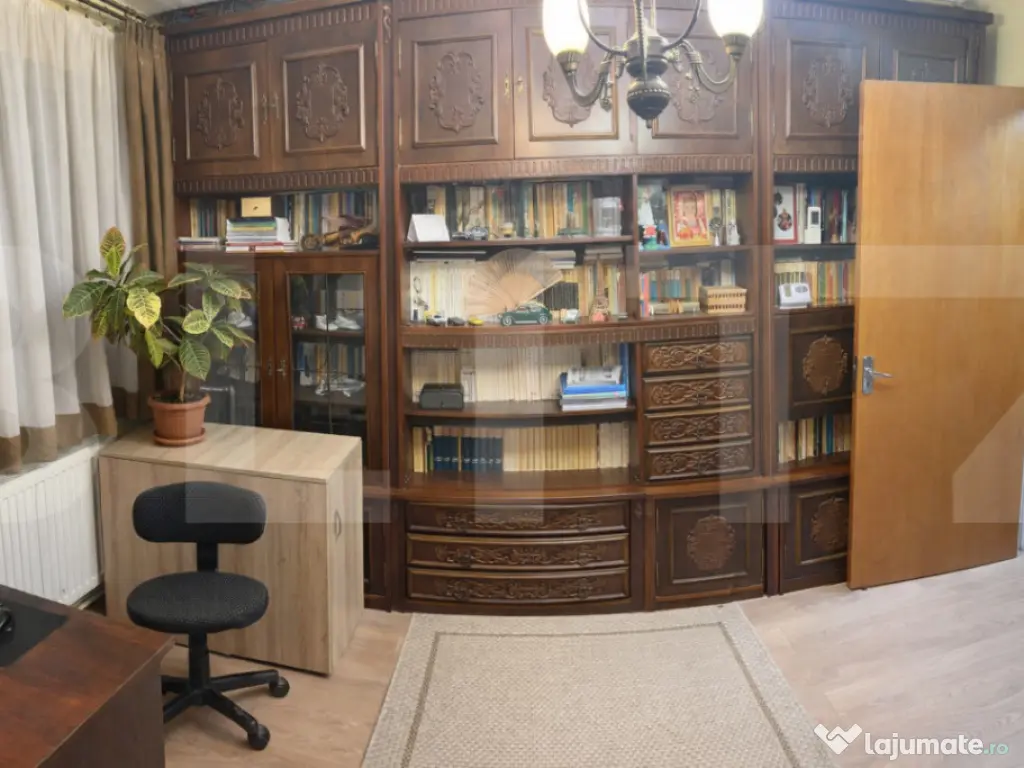 Apartament 5 camere, 95 mp, zona Aurel Vlaicu