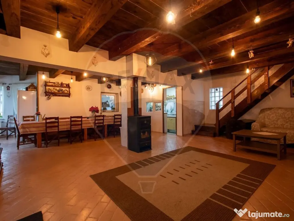 Cabana la Flo, 8 cam,P + M, teren 888 mp oportunitate de ... 