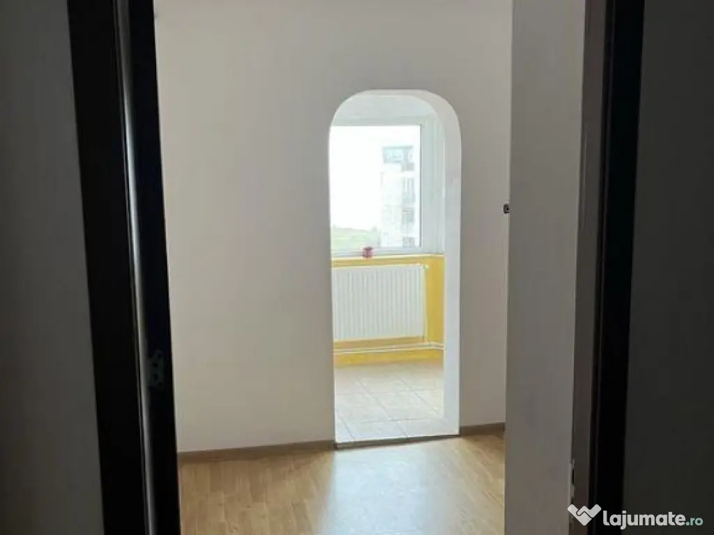 Faleza Nord, apartament decomandat, 2 camere, nemobilat, gaze 