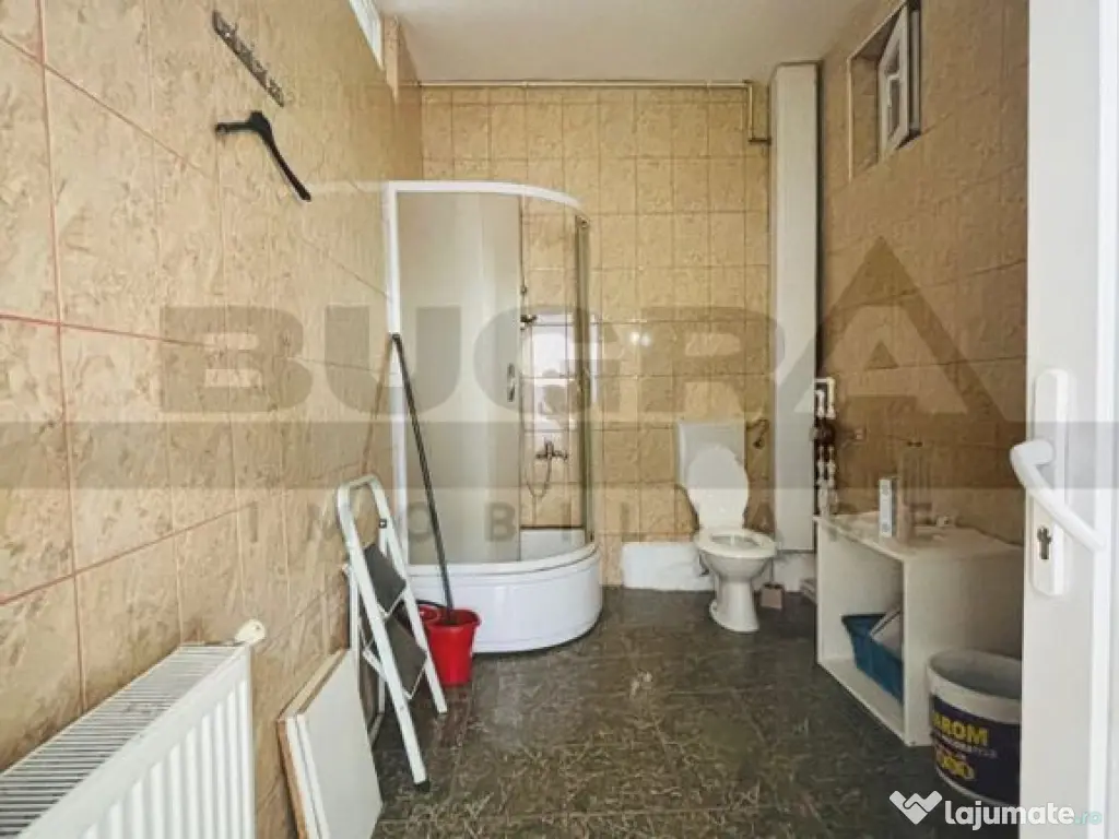 Spatiu comercial 90 mp, 2 cai de acces, parcare, zona str... 