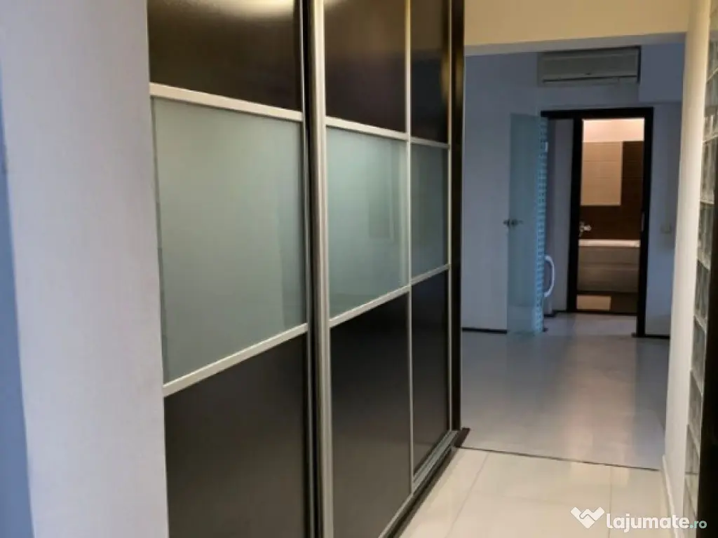 Apartament 3 camere deosebit, renovat, zona 13 Septembrie/Pr 