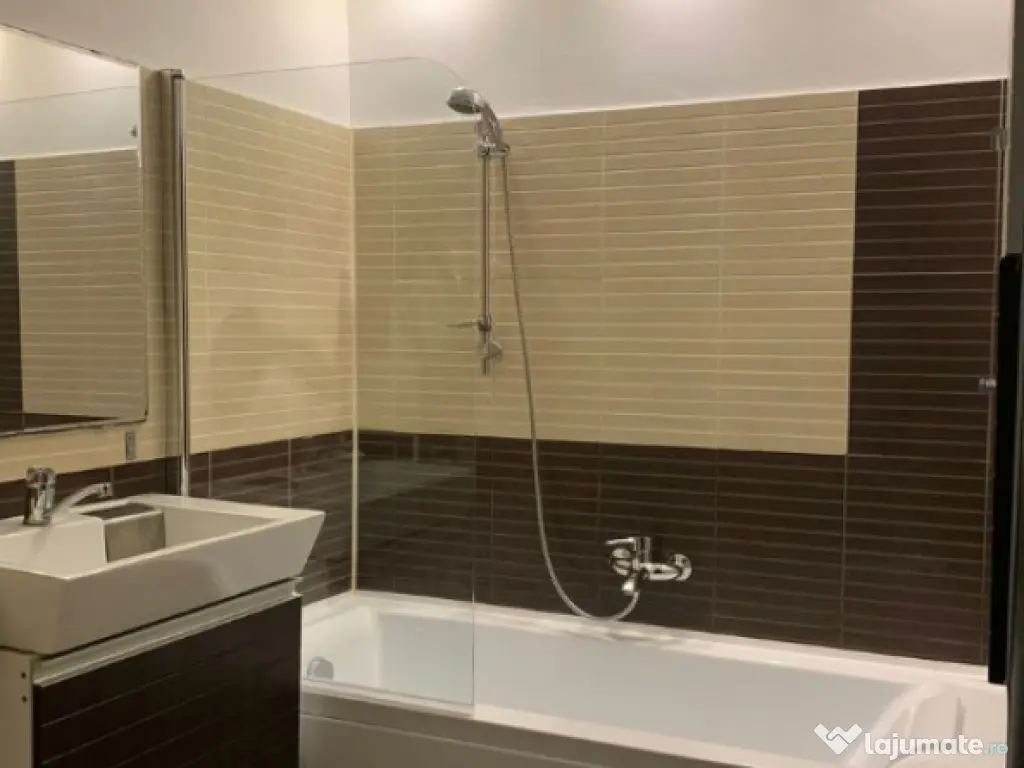 Apartament 3 camere deosebit, renovat, zona 13 Septembrie/Pr 