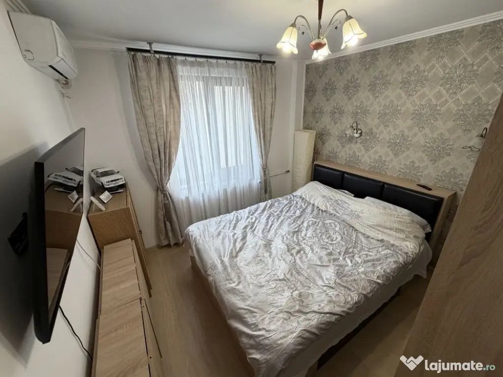 Apartament 4 camere, la 3 minute de Metrou Aparatori Patriei. 