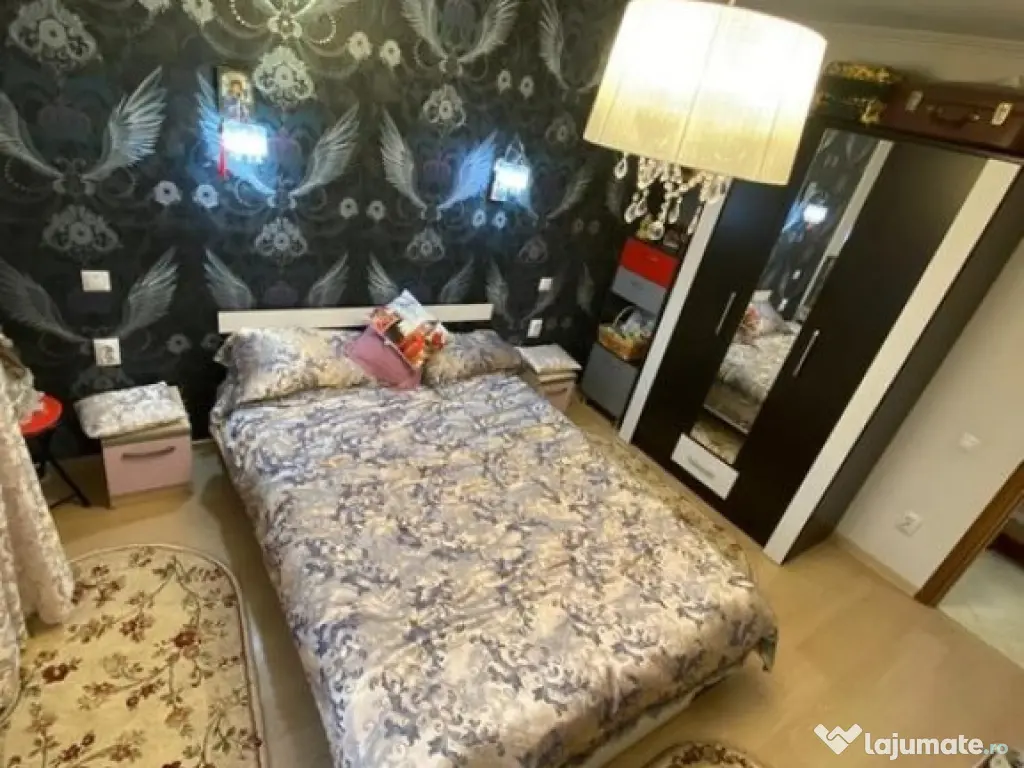 Apartament 4 camere, la 3 minute de Metrou Aparatori Patriei. 