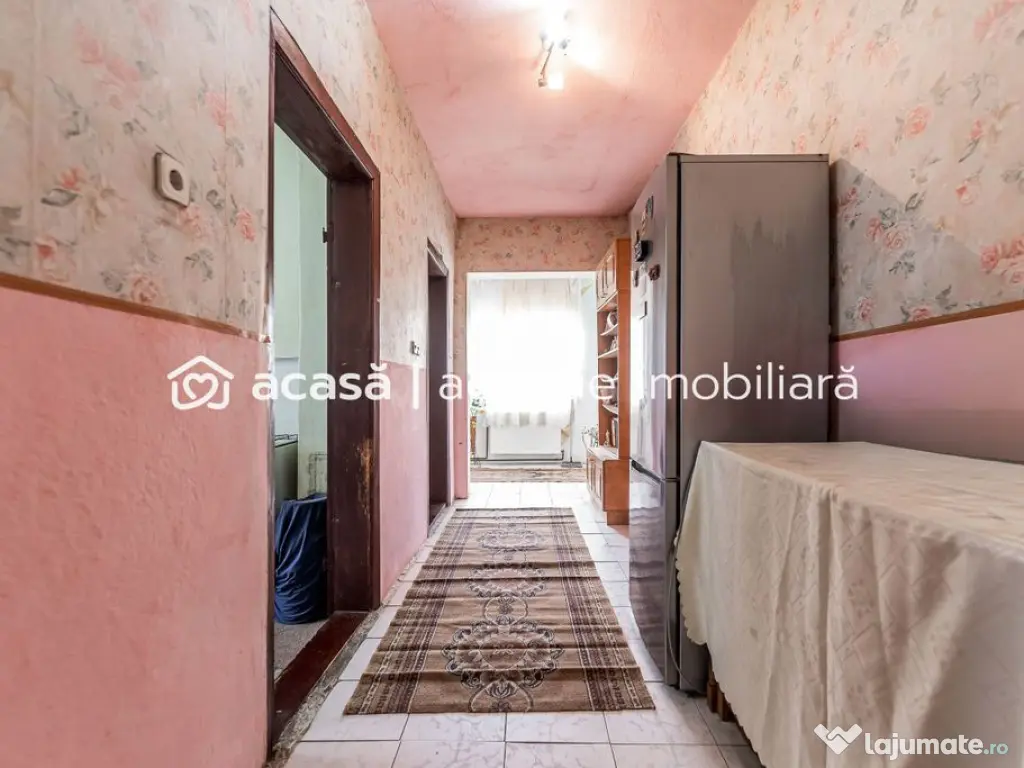 Casă de renovat cu 773 mp teren la preț de apartament 