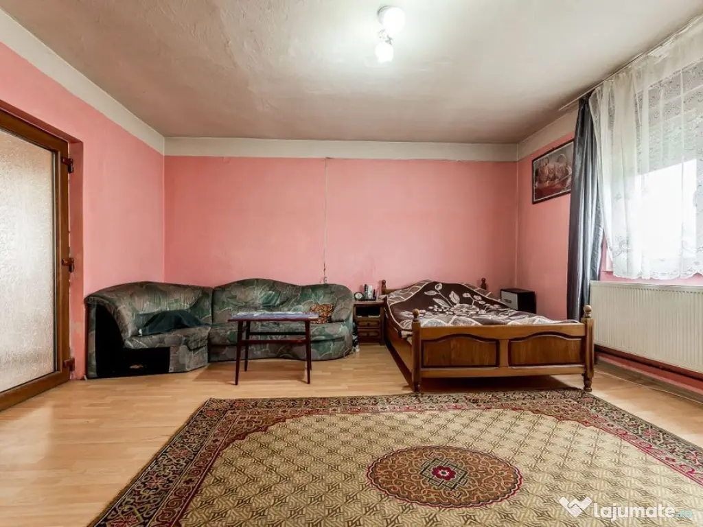 Casă de renovat cu 773 mp teren la preț de apartament 