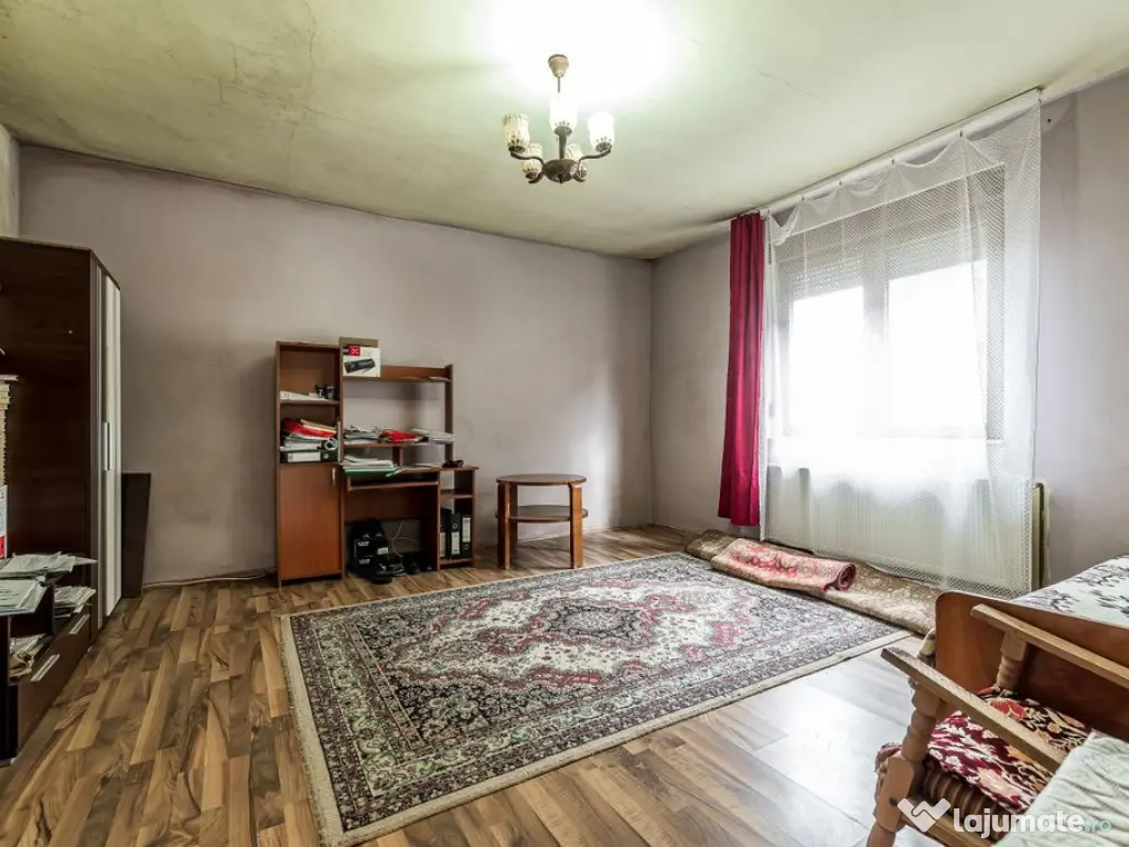 Casă de renovat cu 773 mp teren la preț de apartament 
