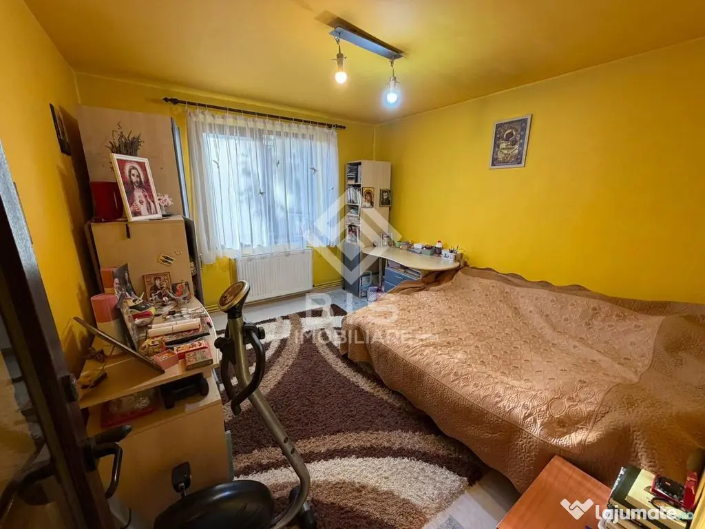 Apartament 3 camere - Aleea Plopilor