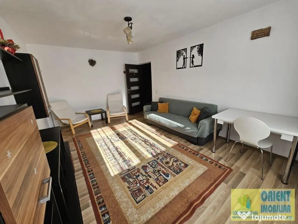 Poarta 6, decomandat, 2 camere de vanzare, etaj 2