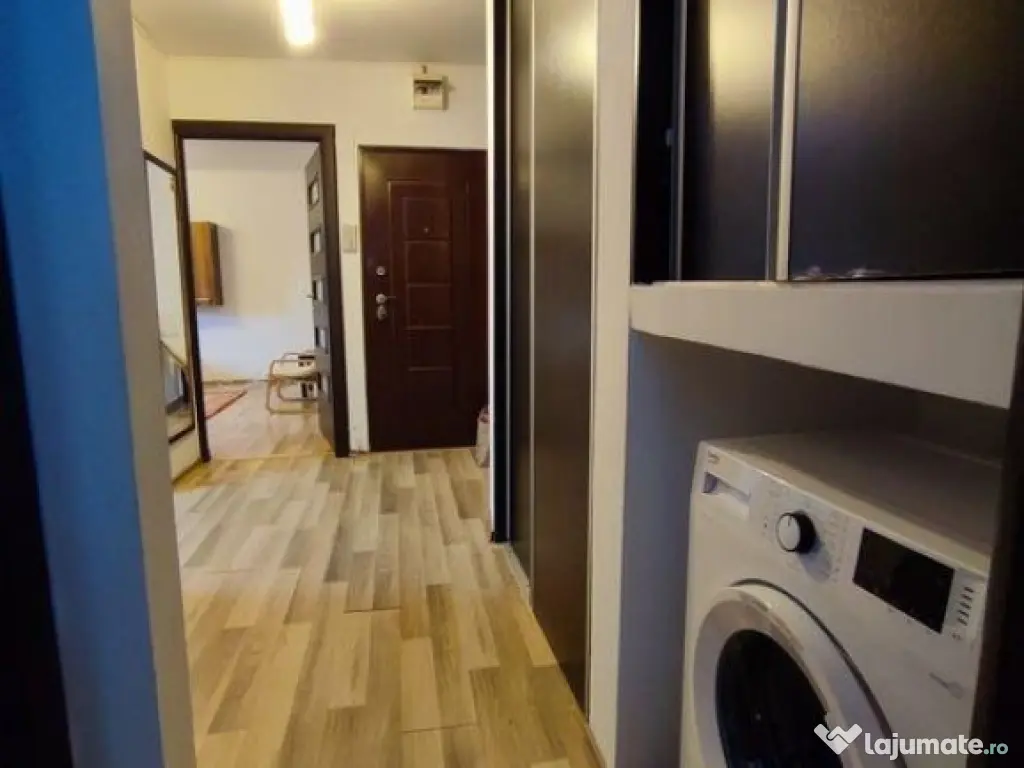 Poarta 6, decomandat, 2 camere de vanzare, etaj 2