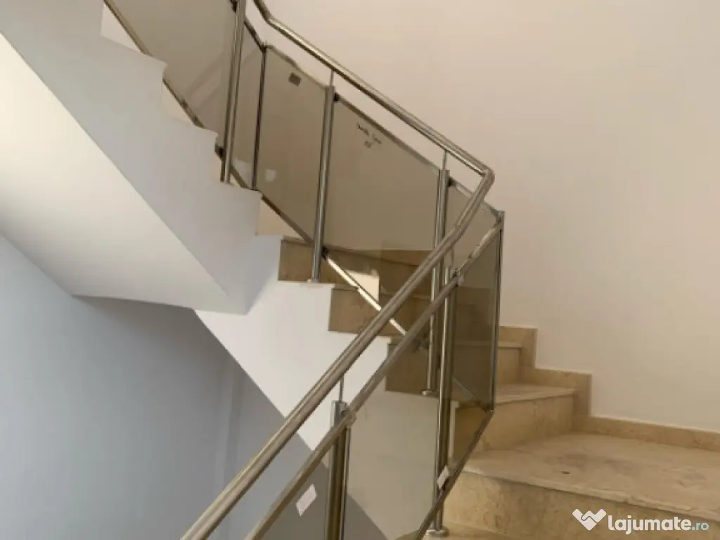 Spatiu comercial P+3, 385 mp suprafata utila, Rovine 