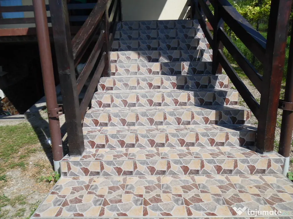 Vand casa in Deva, zona Calugareni, partea de jos, D+P+M, 