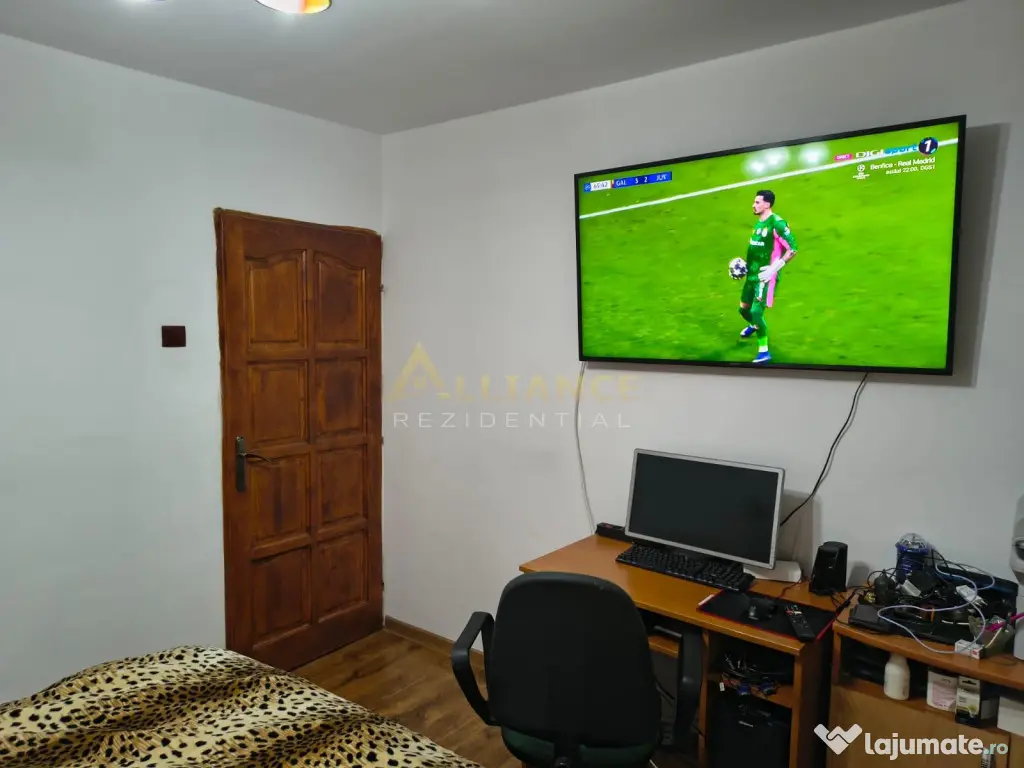 Apartament 3 camere 2 bai etaj 1 Aparatorii Patriei 