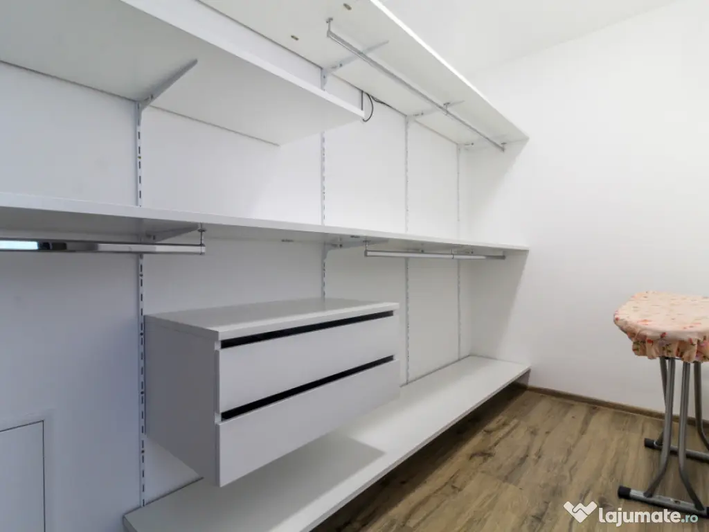 Casa LA CHEIE cu 5 camere si 4 bai, 200 mp, aproape de LIDL, 