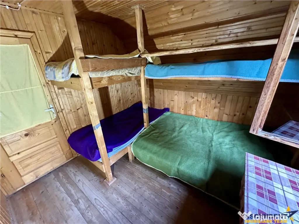 FILM!Casa Cabana 2.000 mp teren in miracolul naturii autent 