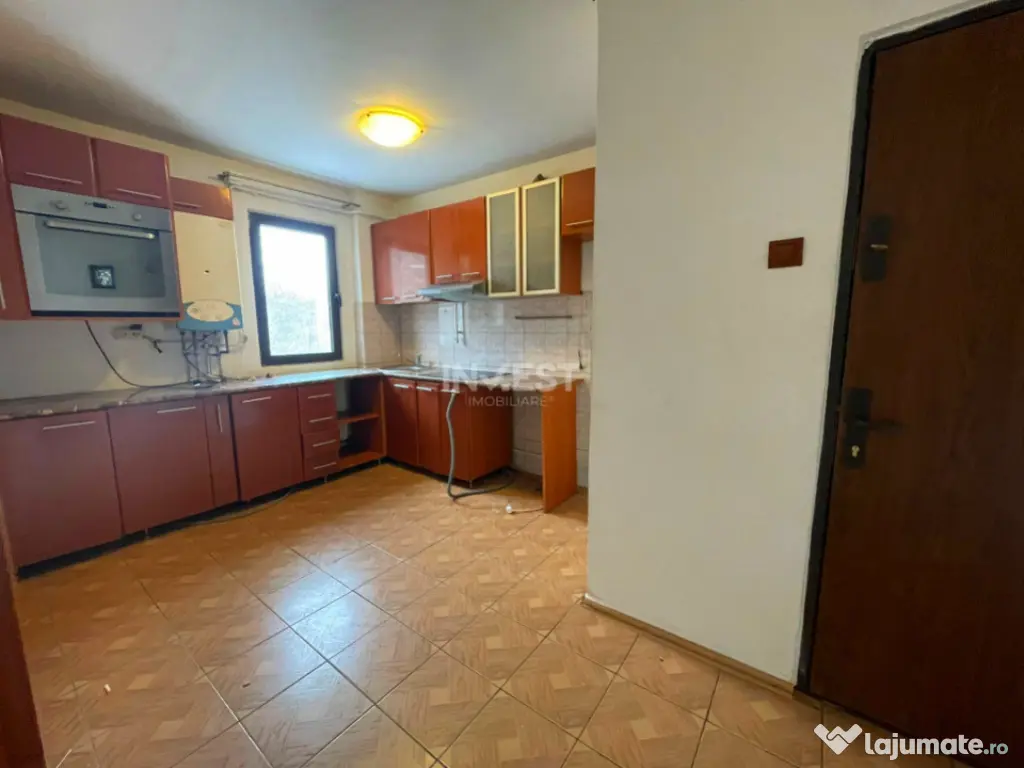 Apartament 2 camere-52 mp-Pod de Piatra-etaj intermediar 