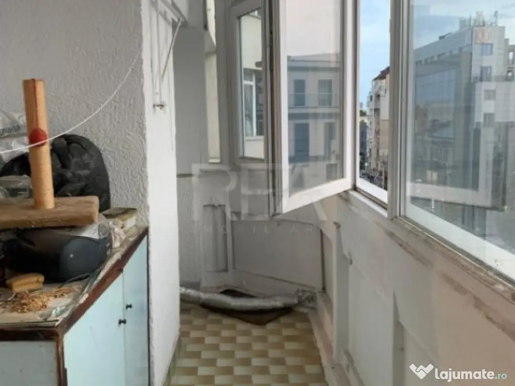 2 camere Dacia decomandat, et. 5, an 1982, metrou, 51 mp 