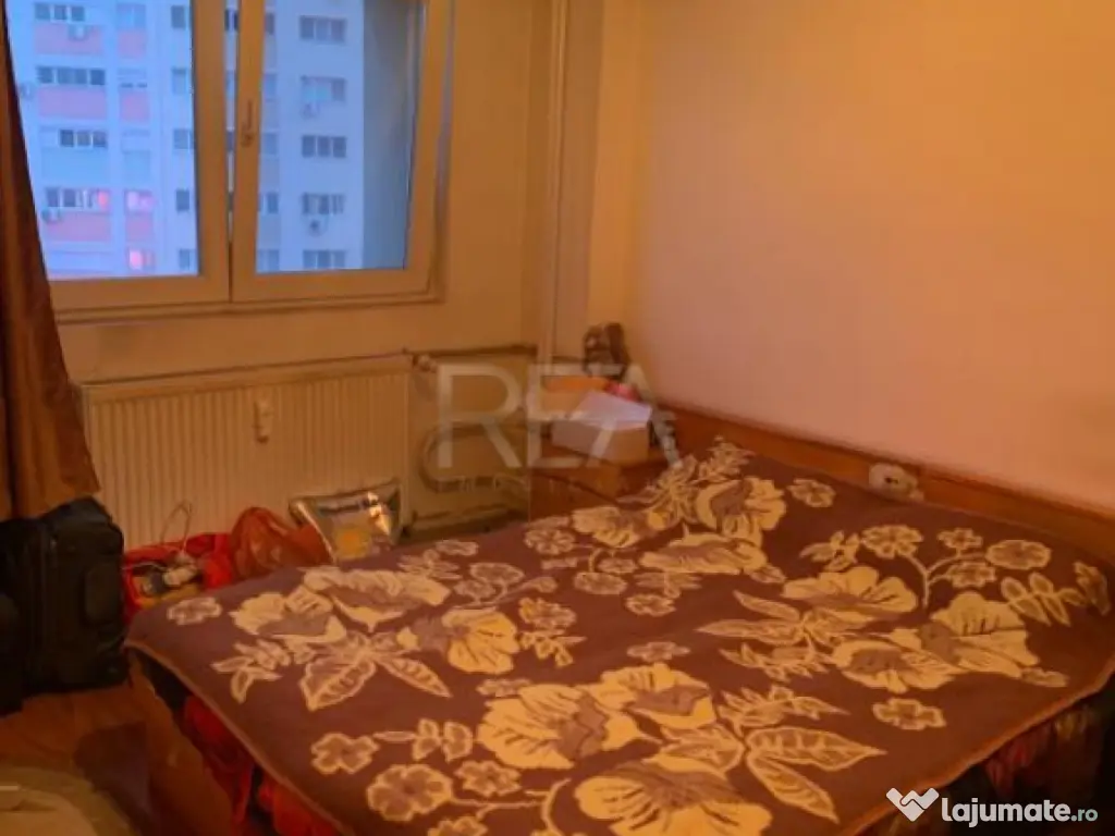 2 camere Dacia decomandat, et. 5, an 1982, metrou, 51 mp 