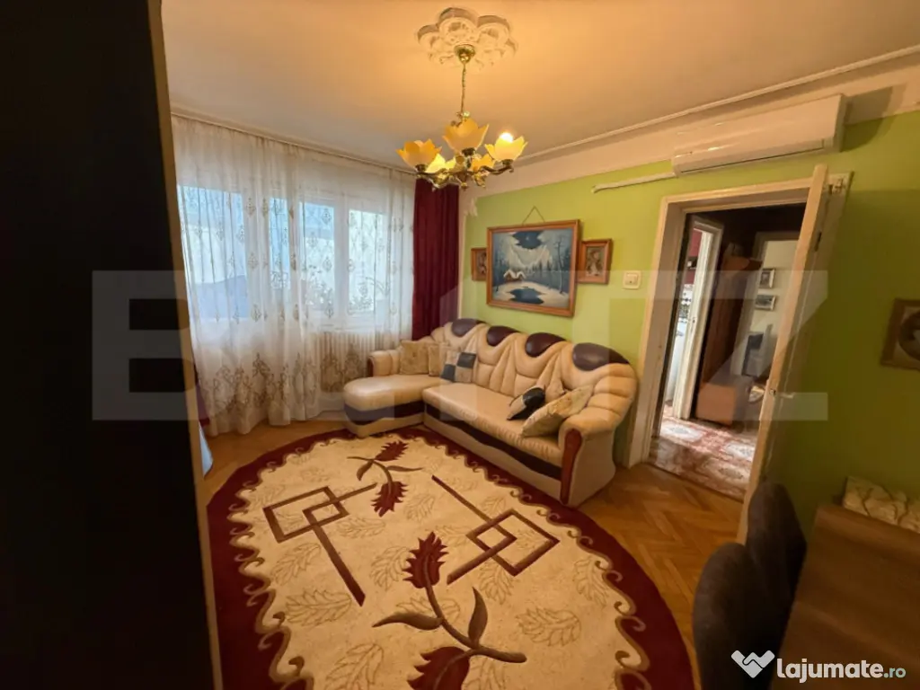 Apartament 3 camere, 54 mp, zona Tatarasi
