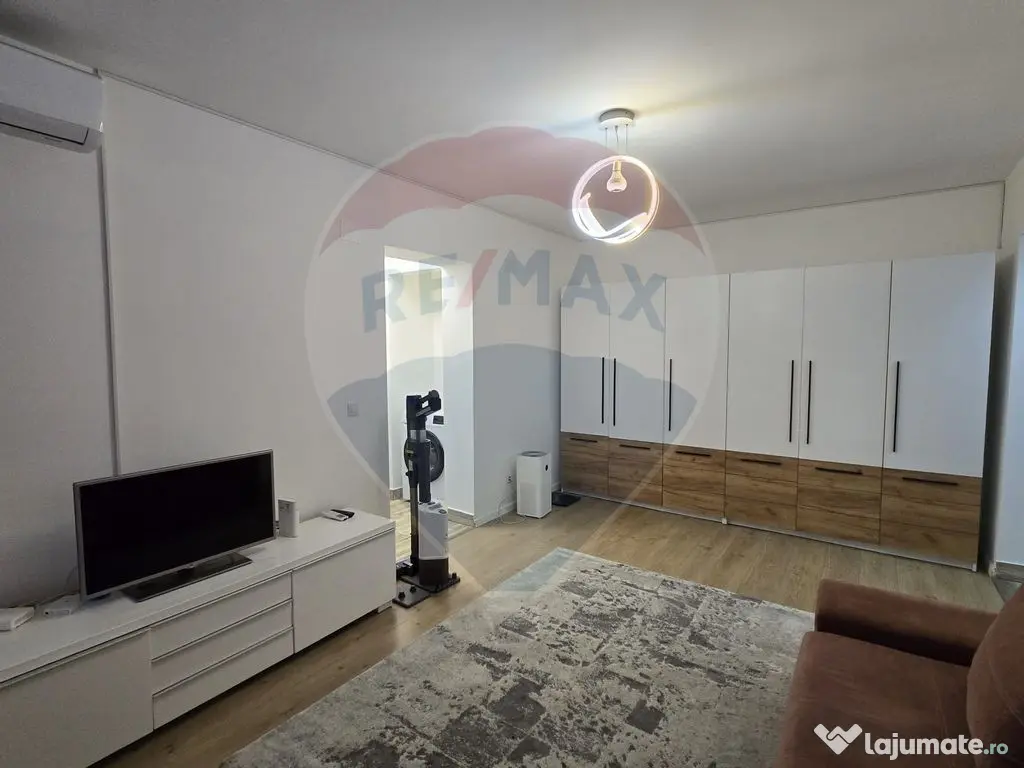 DE VANZARE Apartament 2 camere RENOVAT 2024