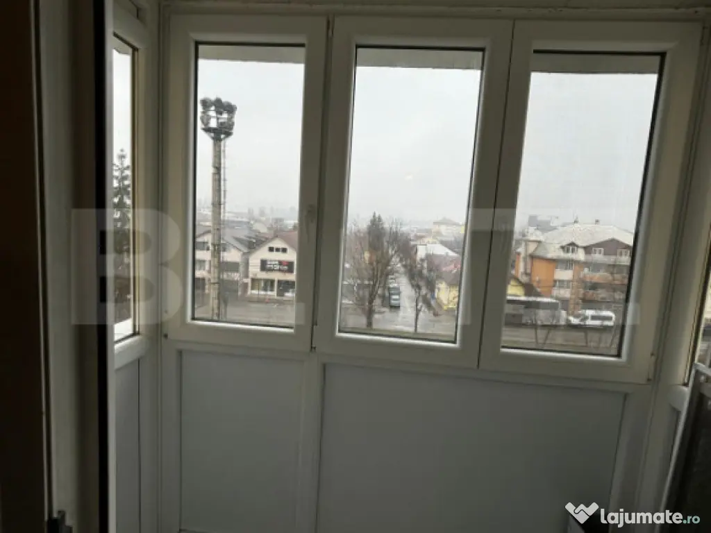 Apartament cu 2 camere zona Decebal